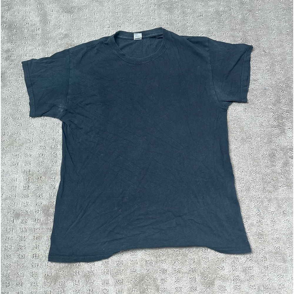 Black t shirt